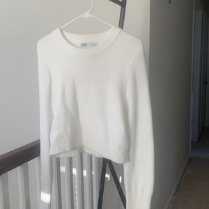 white zara cropped sweater size small